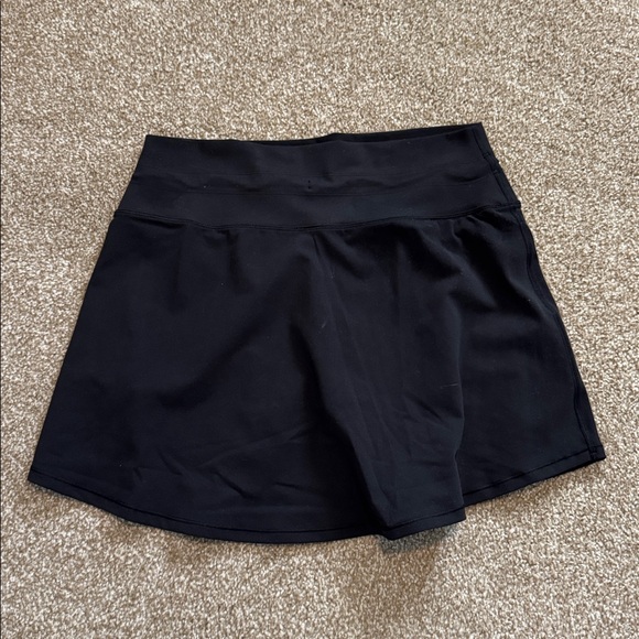 Vuori Black Athletic Skort with Built-In Shorts - Picture 8 of 8